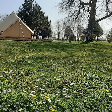 Tente Bell Au Camping Hautoreille Bannes  Exterior photo