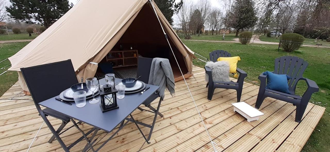 Tente Bell Au Camping Hautoreille Bannes  Exterior photo